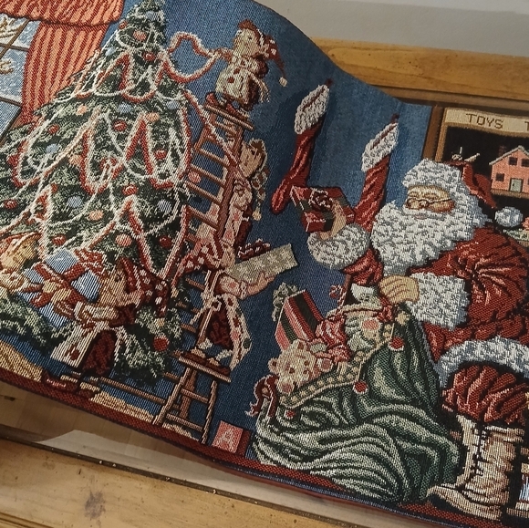 Christmas Runner For Table Manual Woodworkers & Weavers Santa & Elves Holiday - Picture 14 of 16